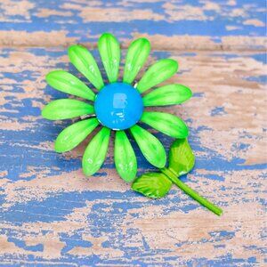 Vintage Green Petals Blue Center Floral Brooch - L32